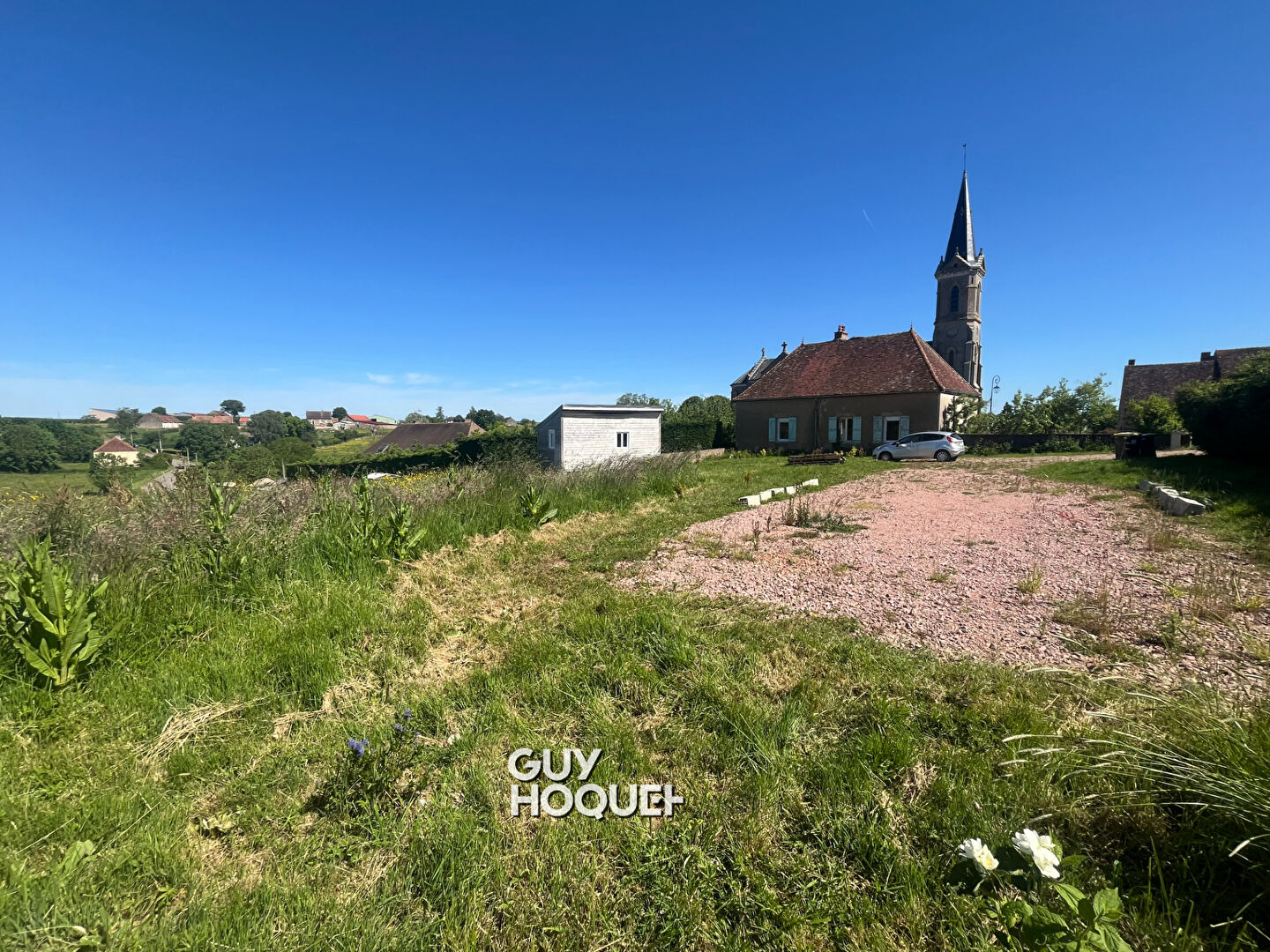 TERRAIN À BÂTIR 1 864 m² ! VUE DÉGAGÉE + BUNGALOW AMENAGÉ
