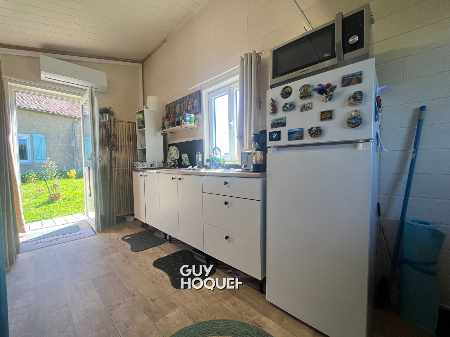 TERRAIN À BÂTIR 1 864 m² ! VUE DÉGAGÉE + BUNGALOW AMENAGÉ