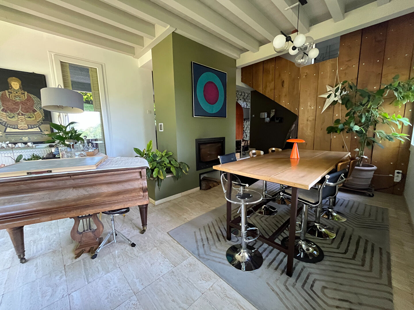 MONTCENIS - BELLE VILLA D'ARCHITECTE 