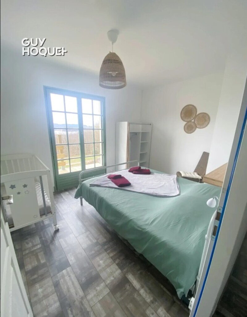 Maison de plain-pied avec piscine, jacuzzi et vue exceptionnelle sur le Lac des Settons