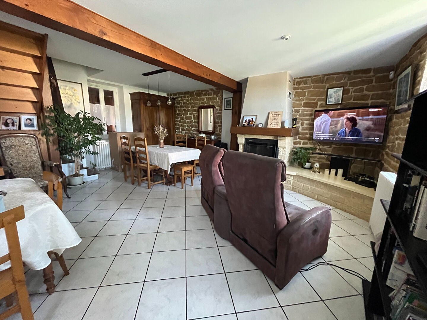 MAISON 95 m2 - BEAU JARDIN PAYSAGE ET ARBORE
