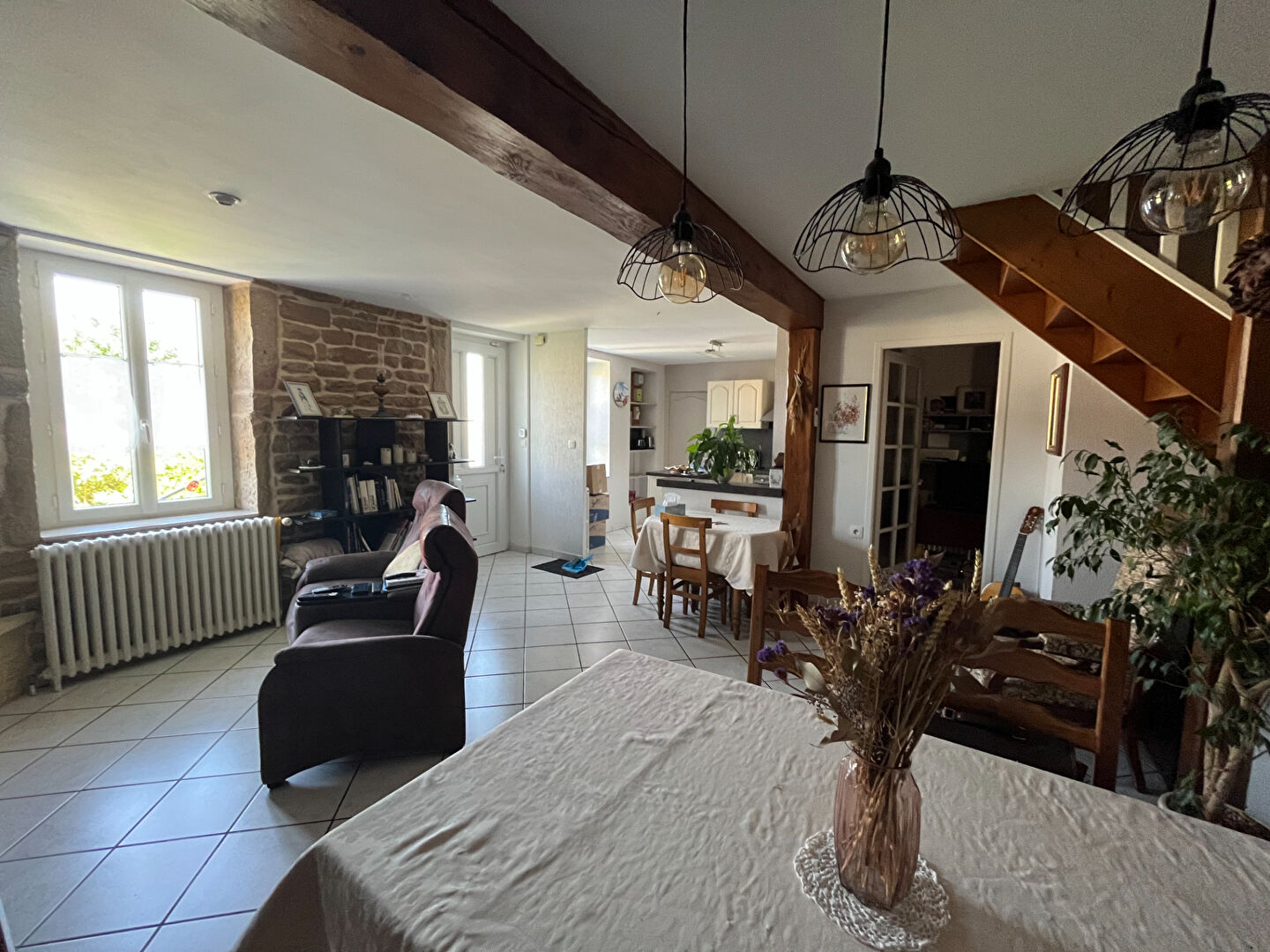 MAISON 95 m2 - BEAU JARDIN PAYSAGE ET ARBORE