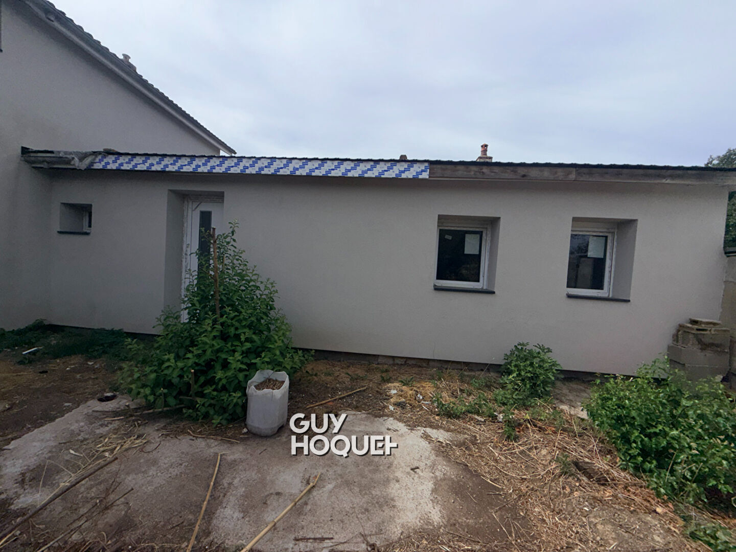 MAISON À FORT POTENTIEL AVEC GRAND TERRAIN À POUILLOUX !!!