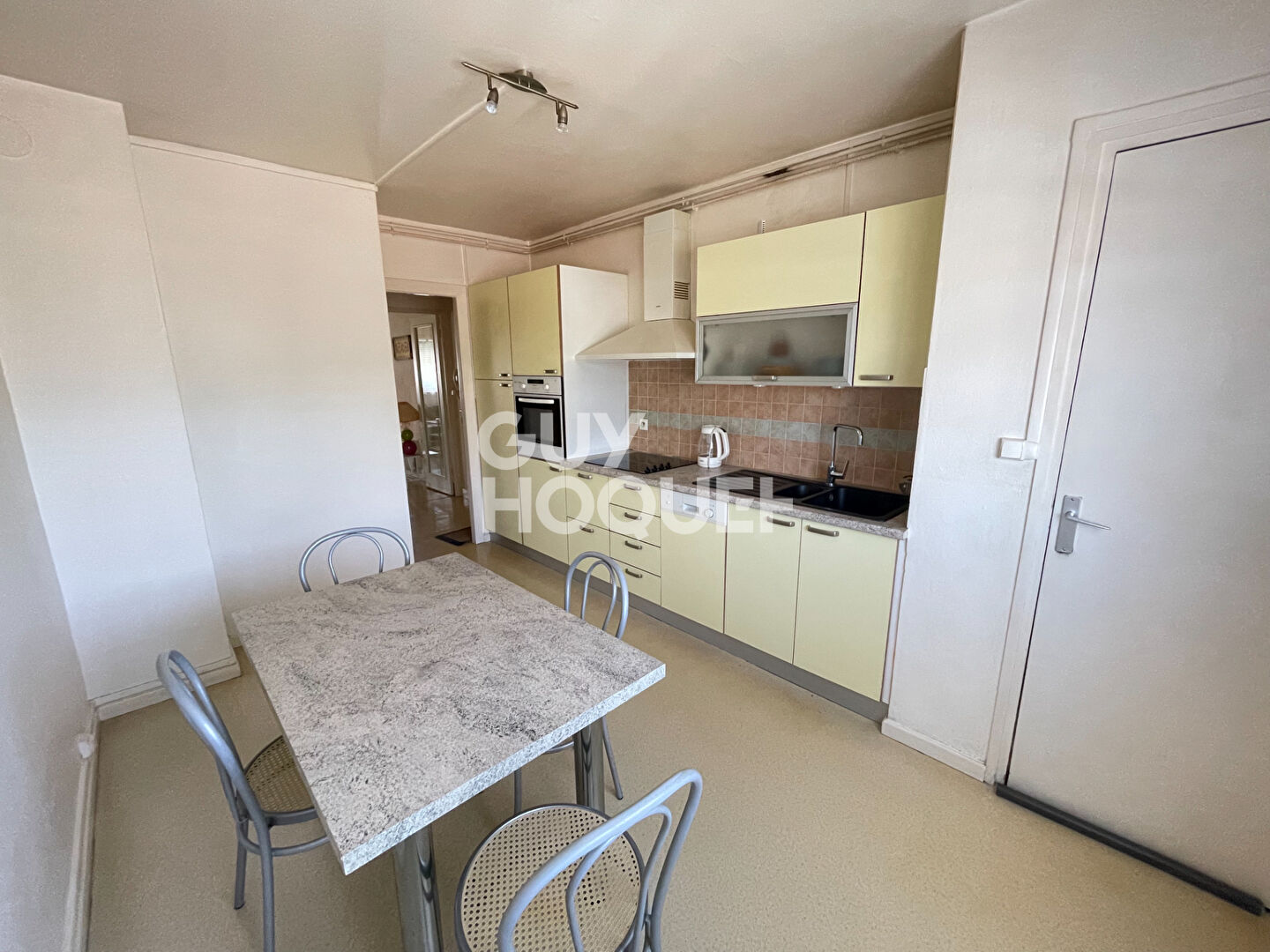 Appartement 3 pièces dans Résidence avec piscine