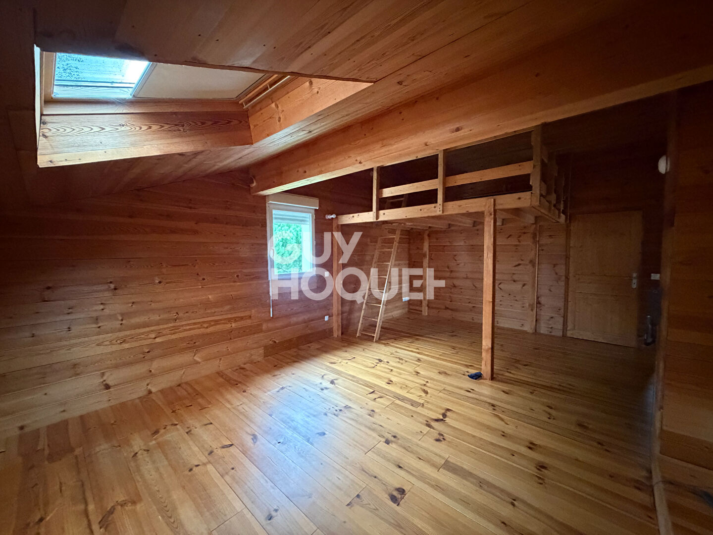 Maison Parentis En Born de 182m²  4 chambres