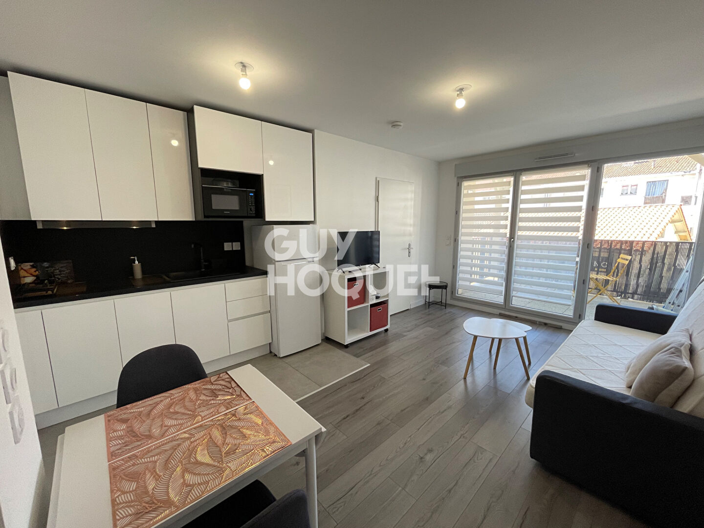 Appartement Studio centre ville de Parentis En Born