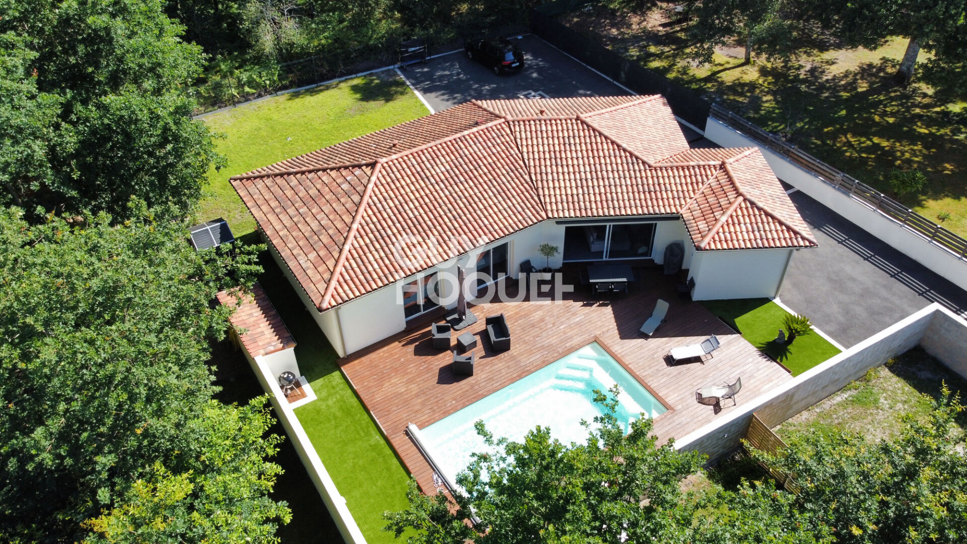 Maison contemporaine 6 pièces avec piscine chauffée
