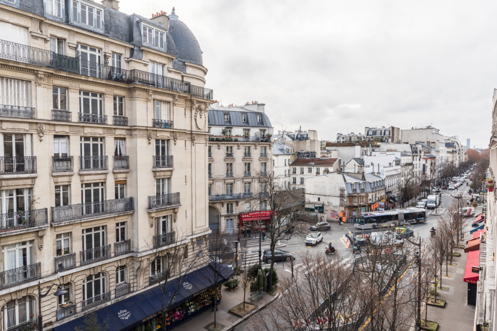 Rue du Faubourg SaintMartin Paris Xème. Rue du Faubourg SaintMartin Paris Xème.