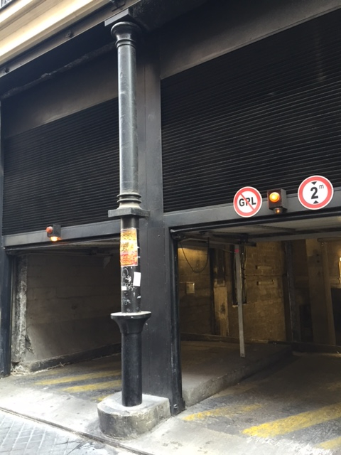 Emplacement de Parking en sous - sol - Rue d'Enghien