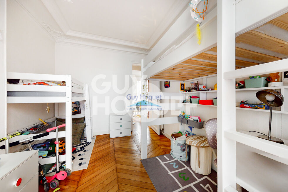 Rue des Petites Ecuries - Paris Xème.