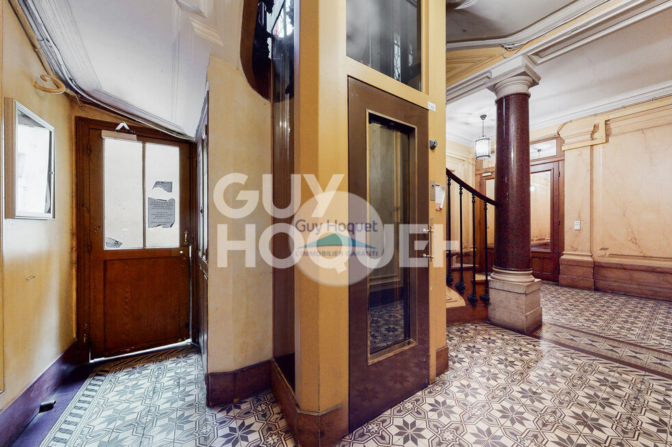 Rue des Petites Ecuries - Paris Xème.