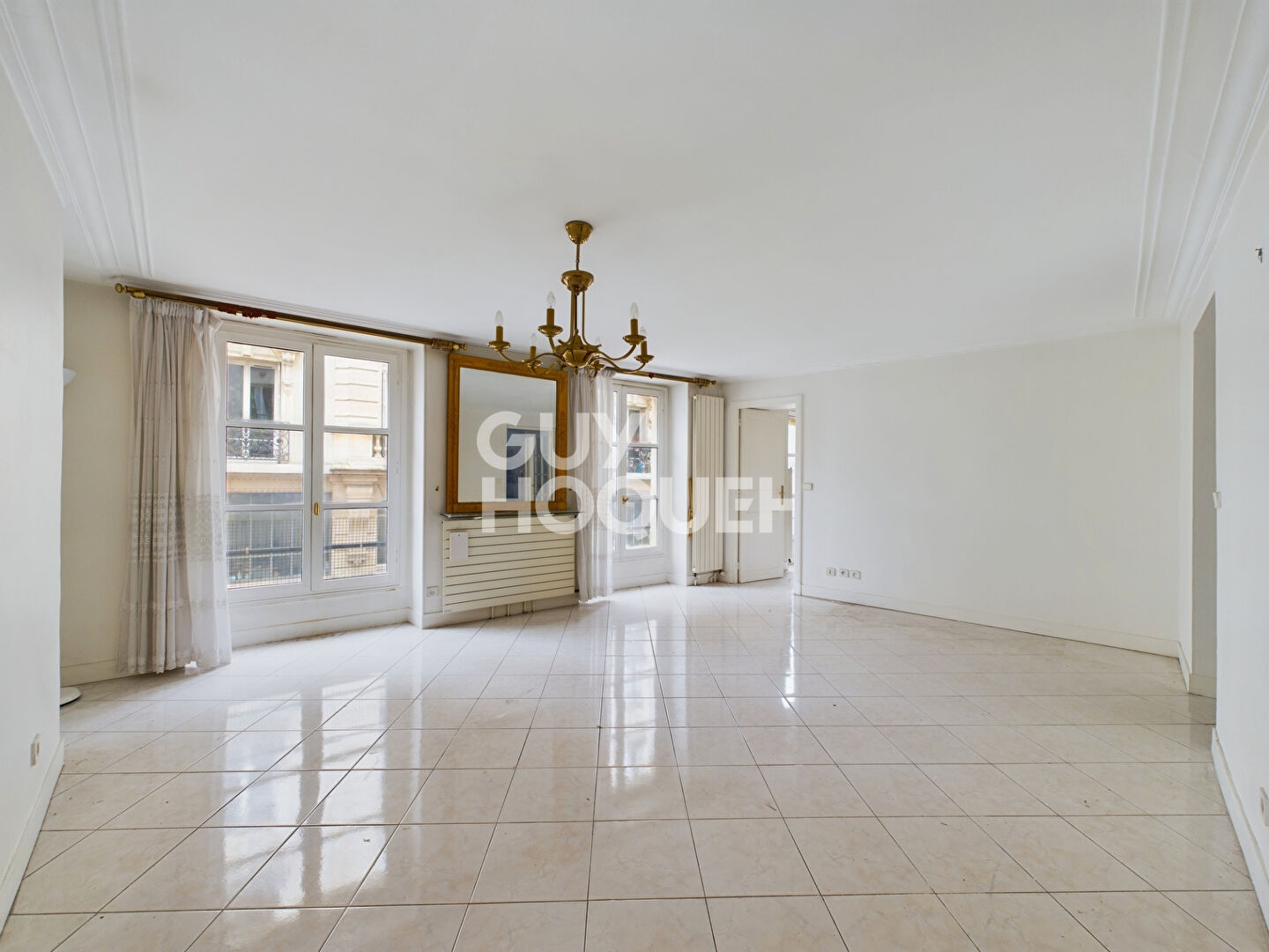 3 pièces - Métro Bonne Nouvelle