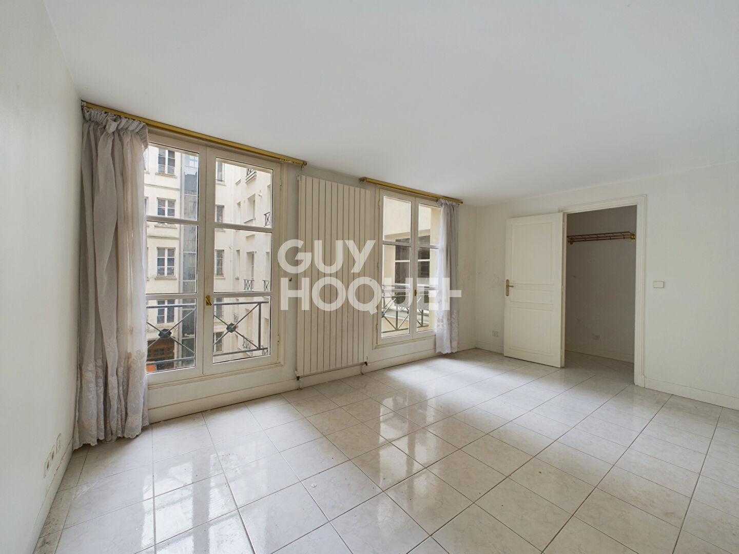 3 pièces - Métro Bonne Nouvelle