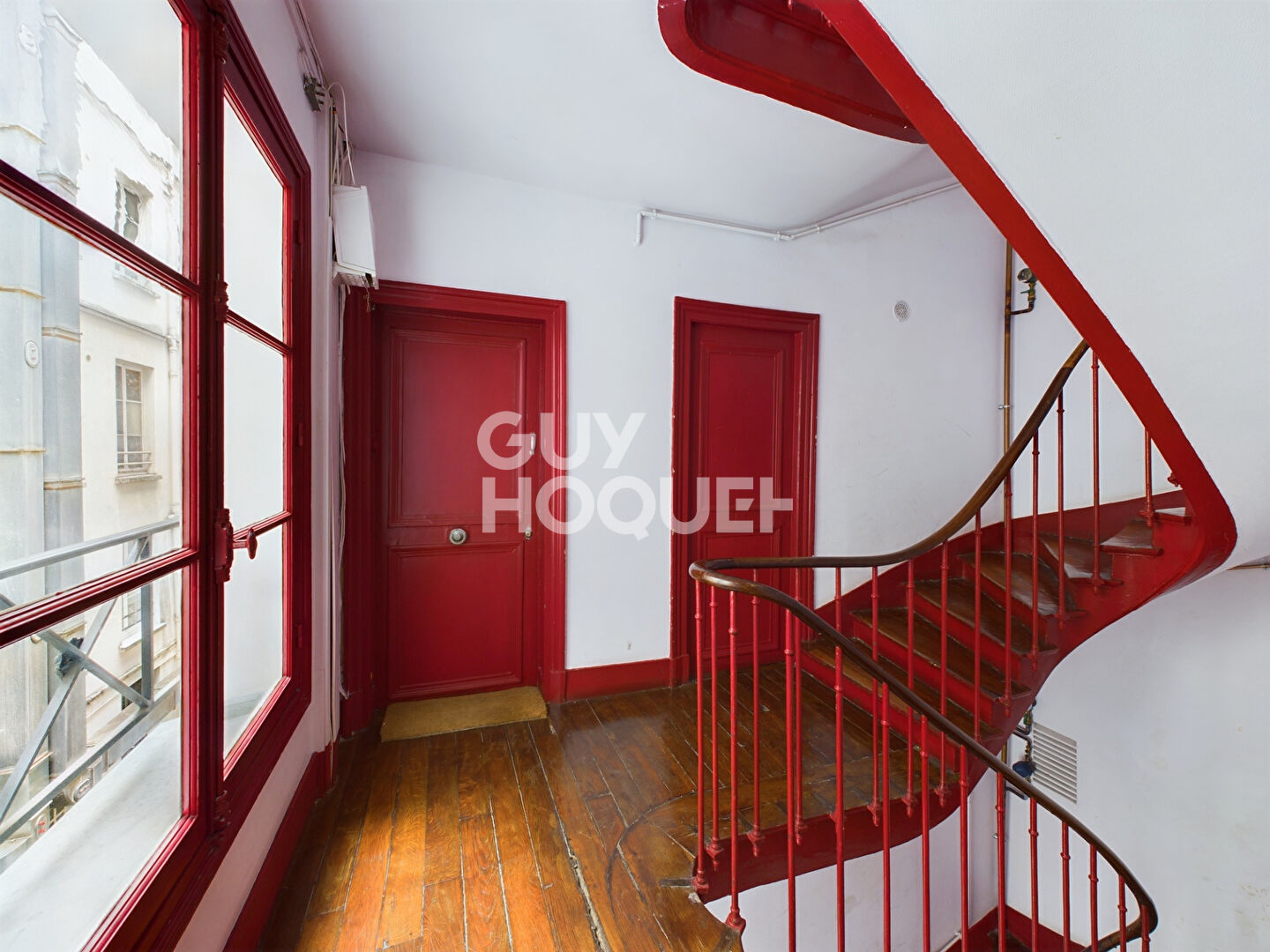 3 pièces - Métro Bonne Nouvelle