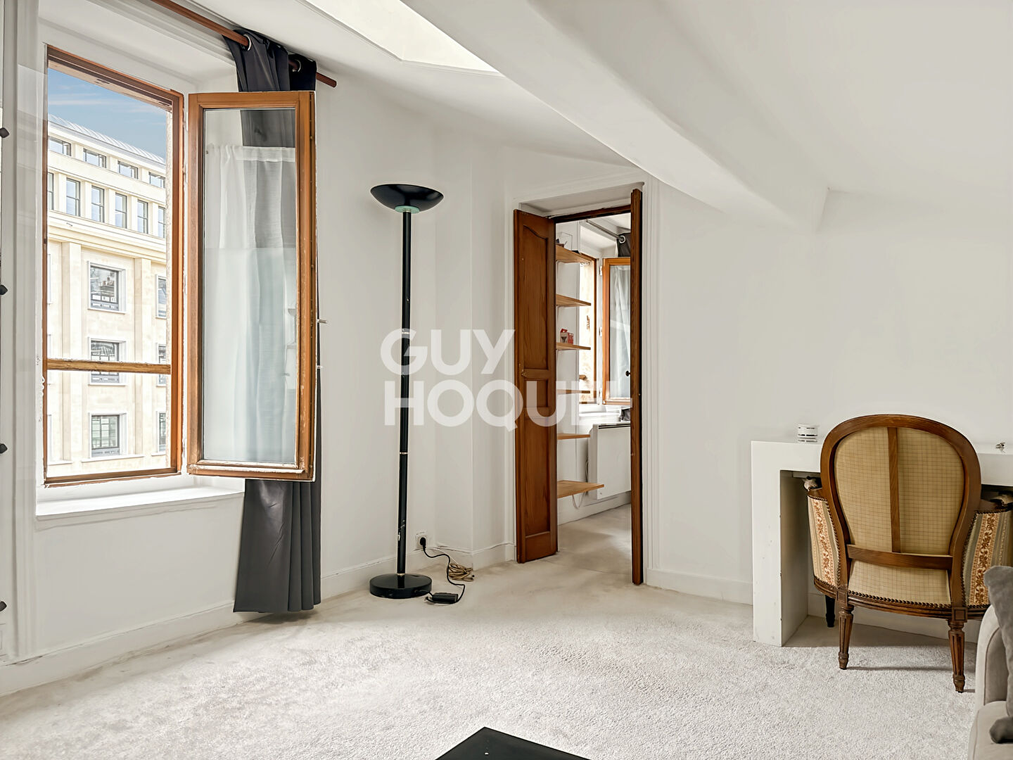 2 pièces - Dernier étage - Rue d'Hauteville