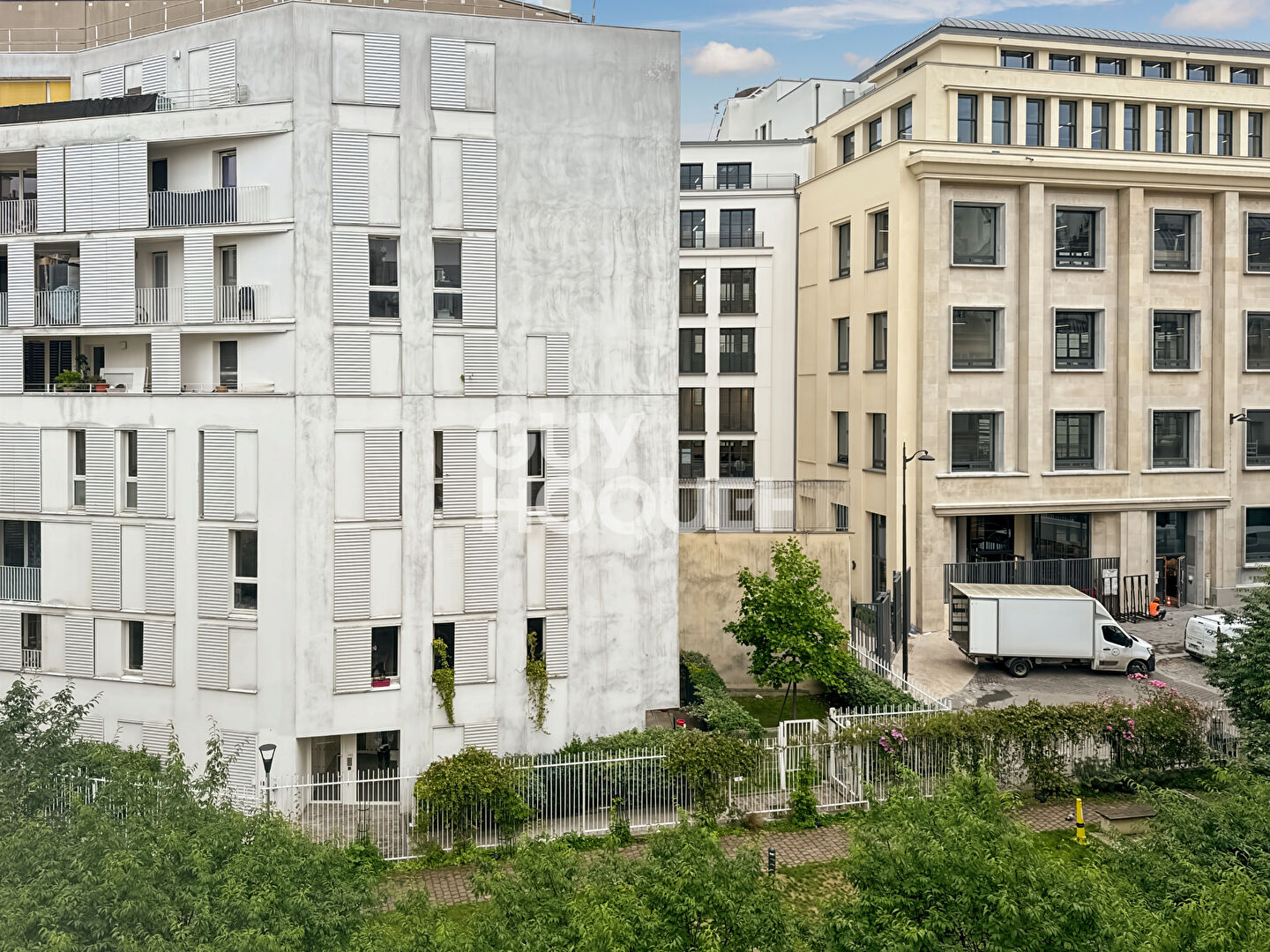 2 pièces - Dernier étage - Rue d'Hauteville