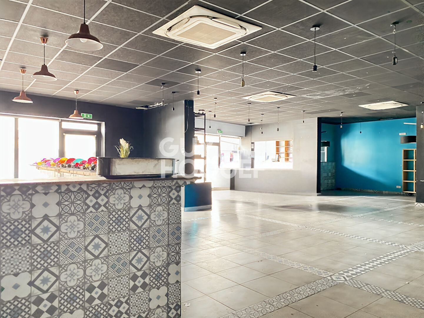 Murs libres à vendre avec extraction - Nanterre Centre Ville