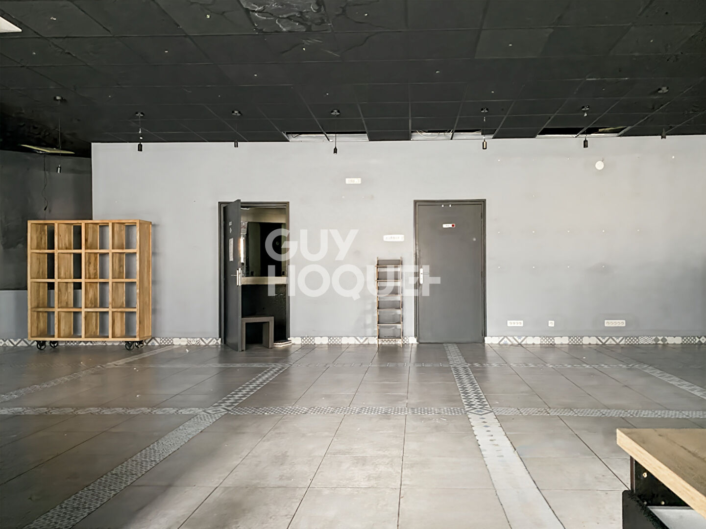 Murs libres à vendre avec extraction - Nanterre Centre Ville