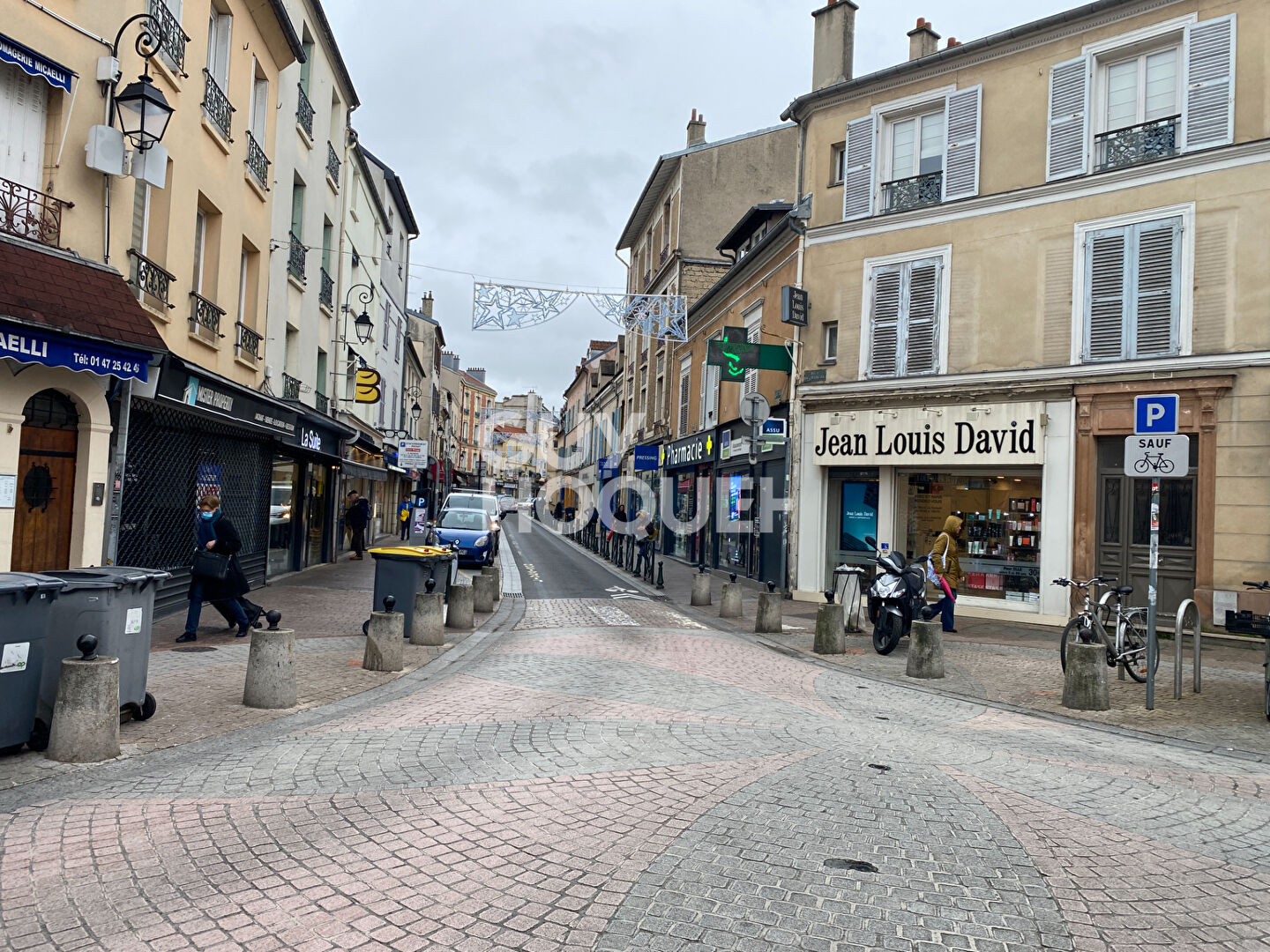 Murs libres à vendre avec extraction - Nanterre Centre Ville
