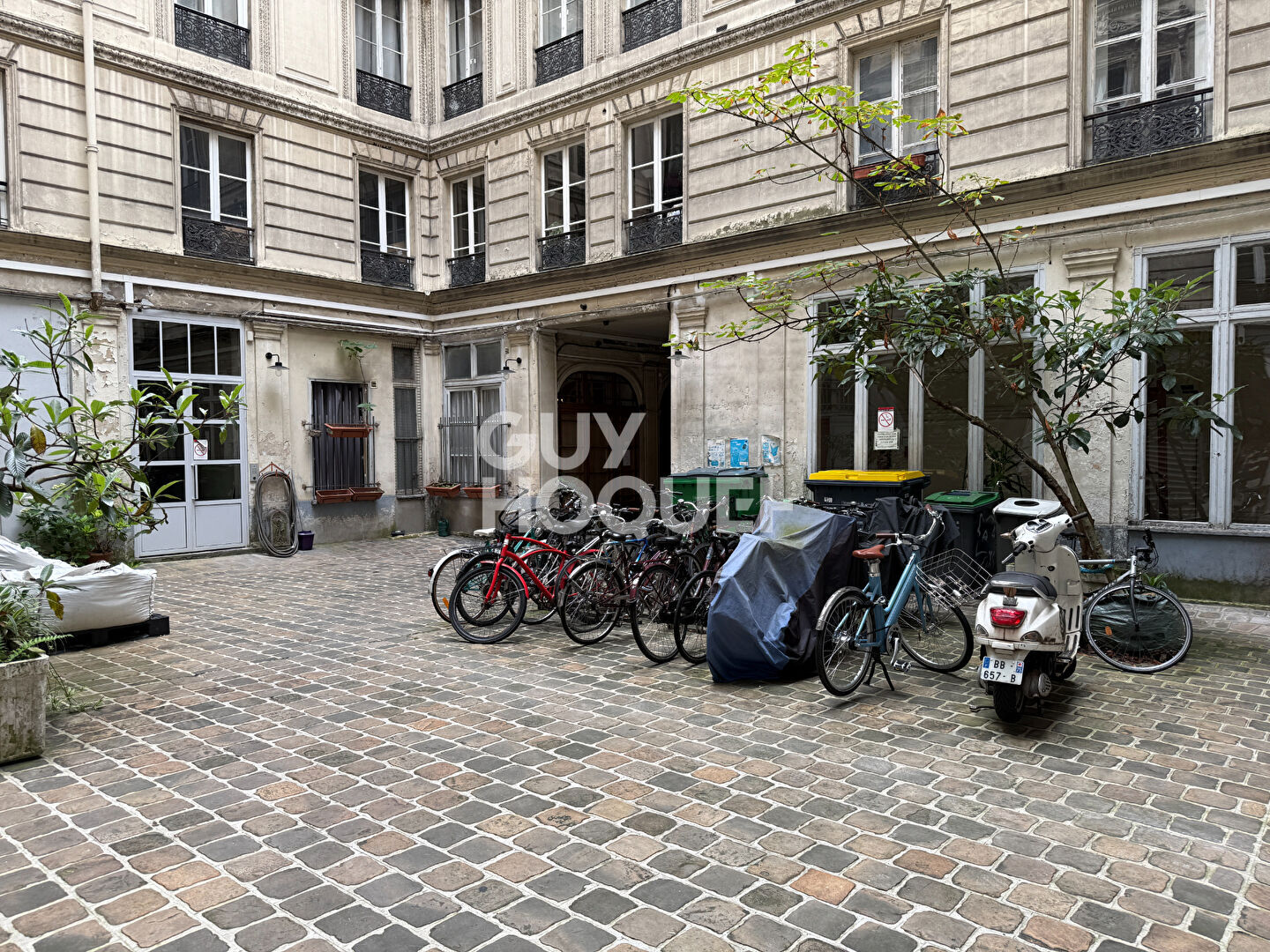 Studio au dernier étage - Bonne Nouvelle