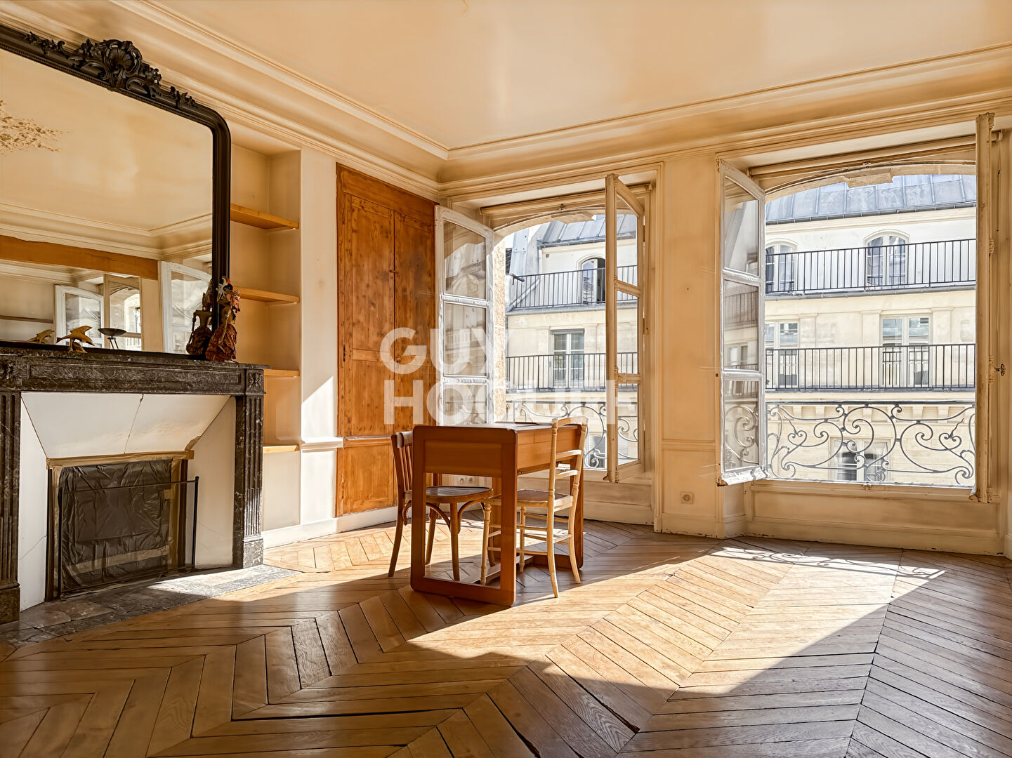 2/3 pièces - Paris 2ème