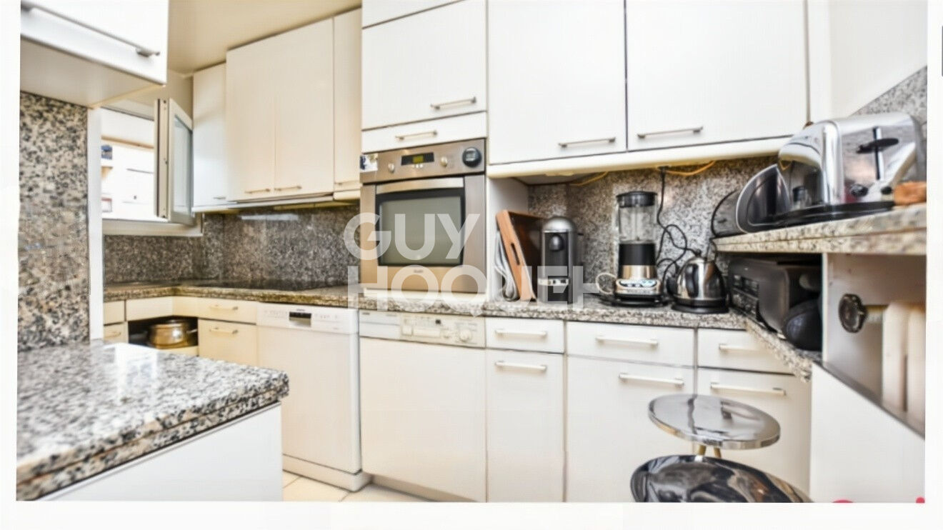 APPARTEMENT FAMILIAL - 3/4 Pièces - Rue de Montreuil 75011