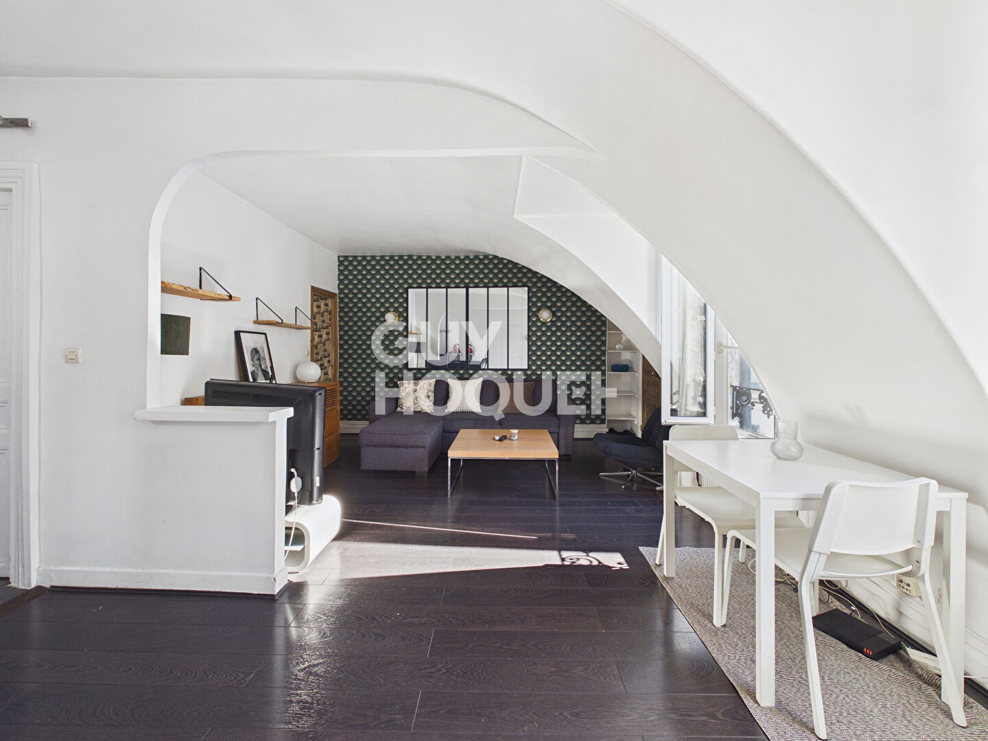 Superbe 2 pièces - Dernier étage - M° Quatre Septembre