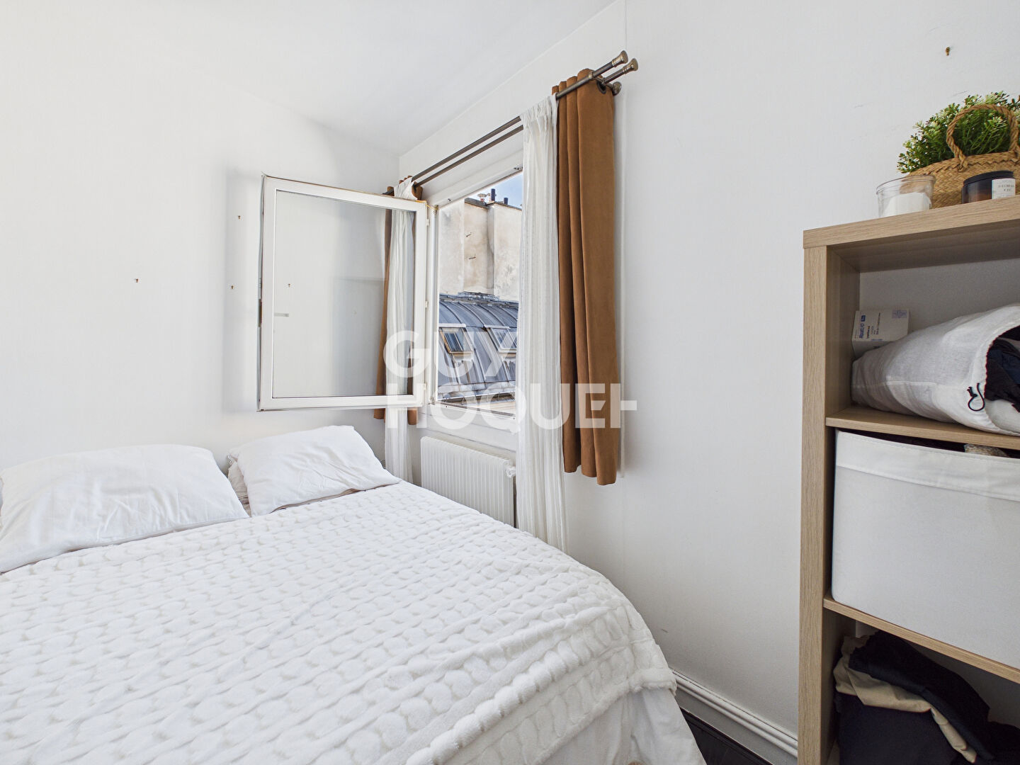 Superbe 2 pièces - Dernier étage - M° Quatre Septembre