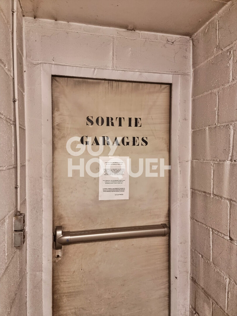 Place de parking voiture