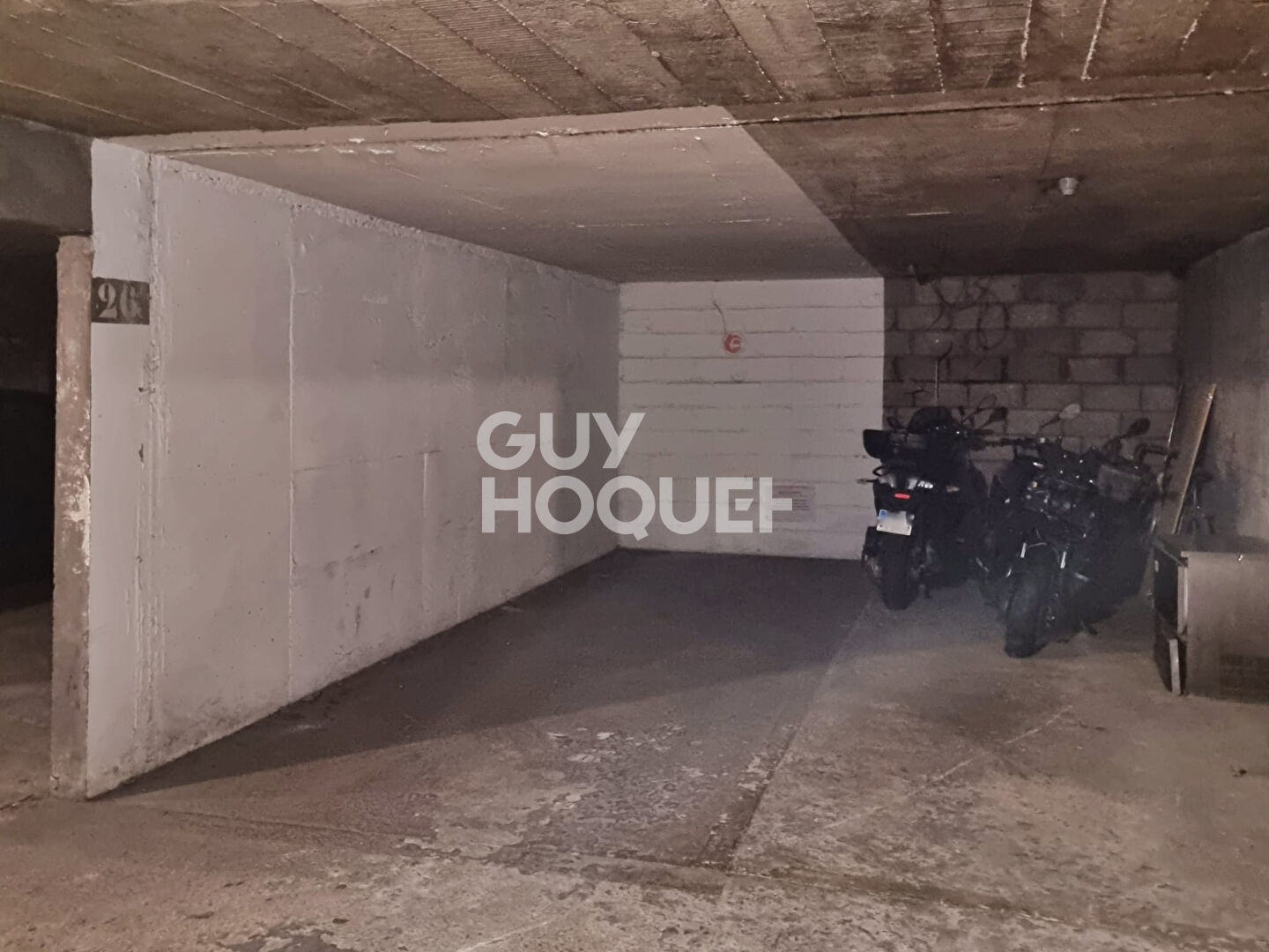 Place de parking voiture