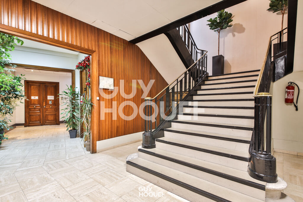 Local commercial Bureaux Paris 11 pièce(s) 205 m2