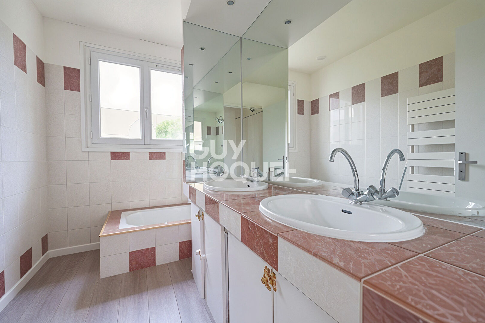 APPARTEMENT DUPLEX 4 PIÈCES