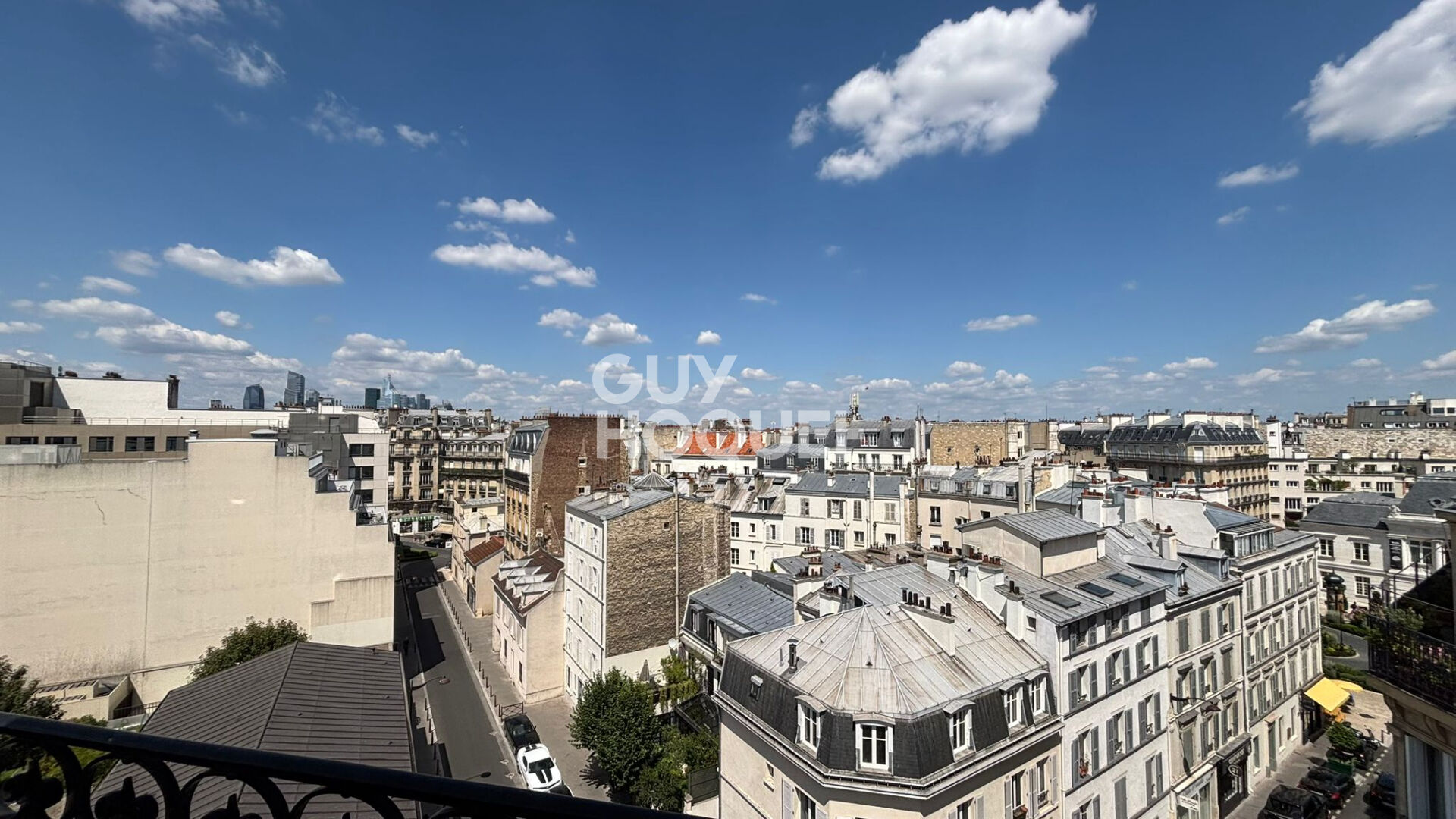 Charmant 2 pièces avec balcon - 80 m²