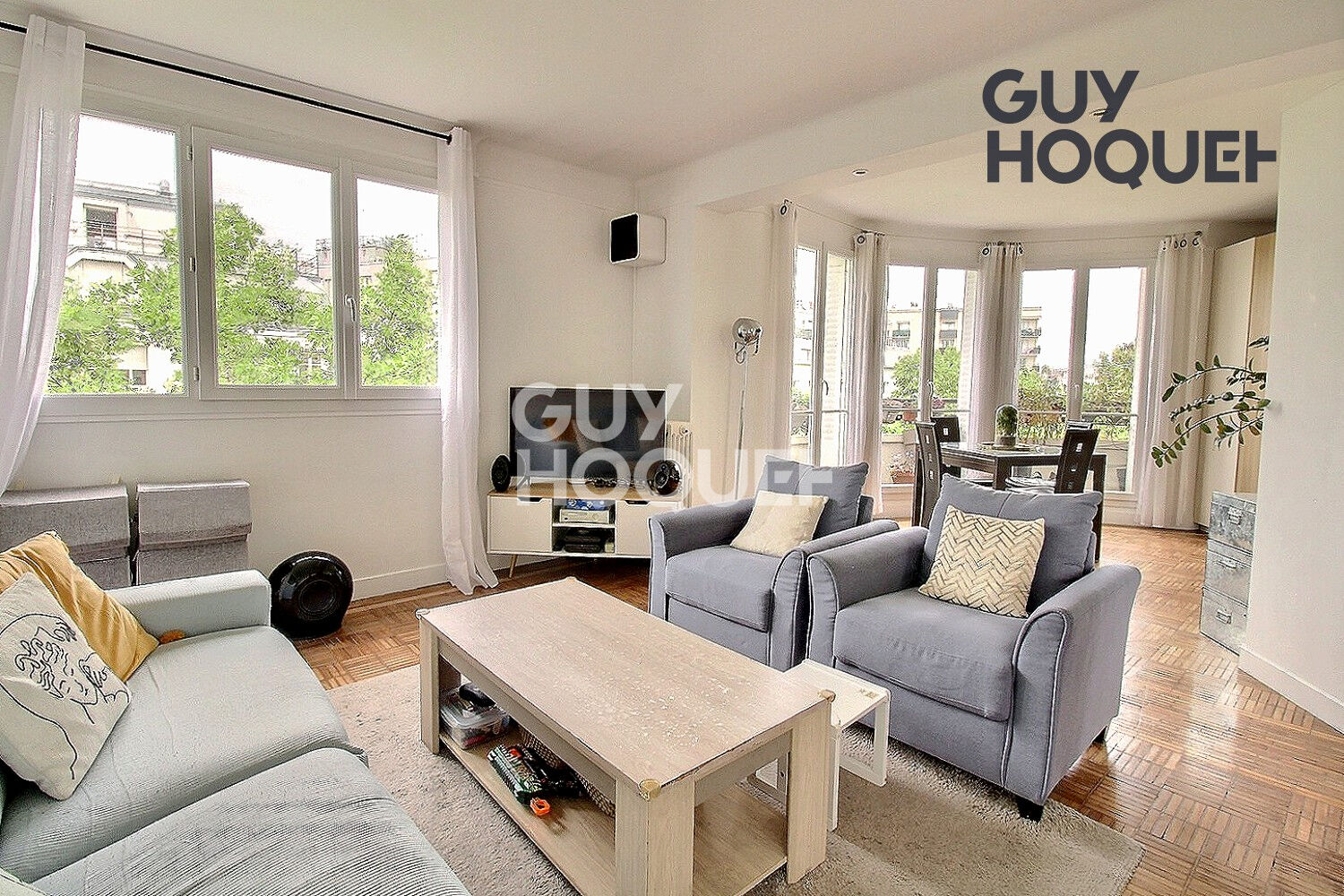 Appartement Paris 4 pièce(s) 63.07 m2