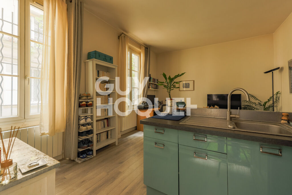 Joli 2 pièces - Rue Simart