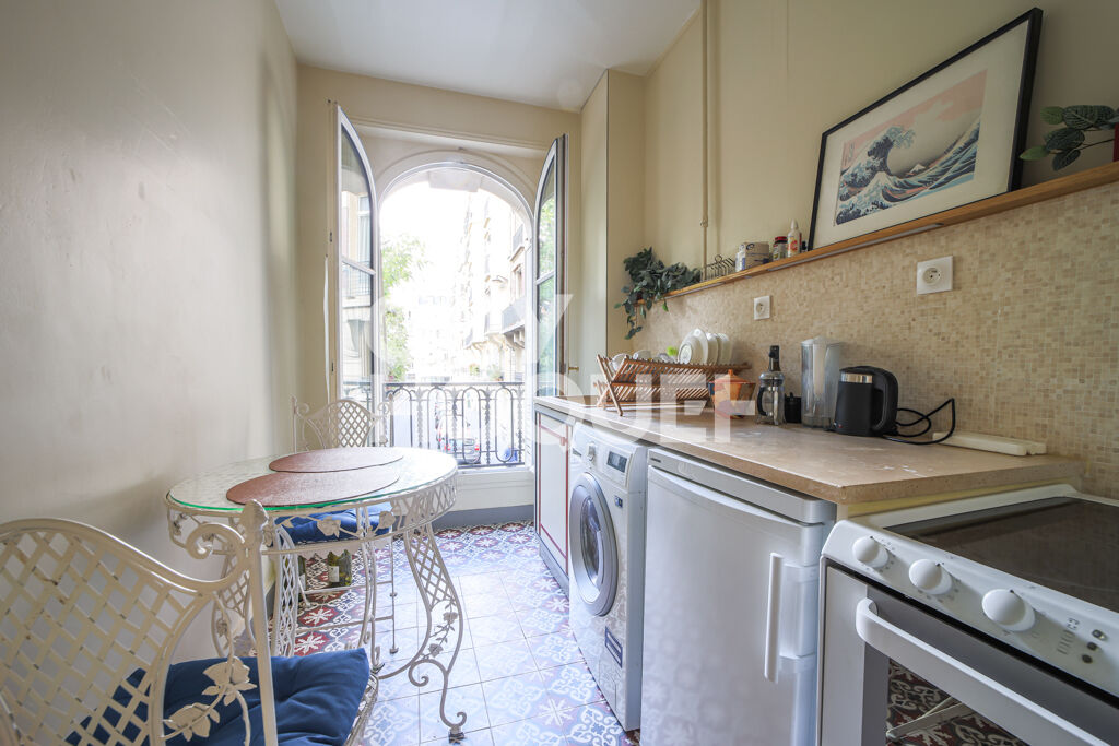 Square Clignancourt - 3 pièces - Charme de l'ancien