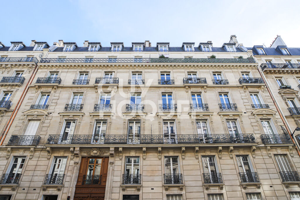 Paris 17 - Plaine Monceau-  2/3 pièces - 66m²