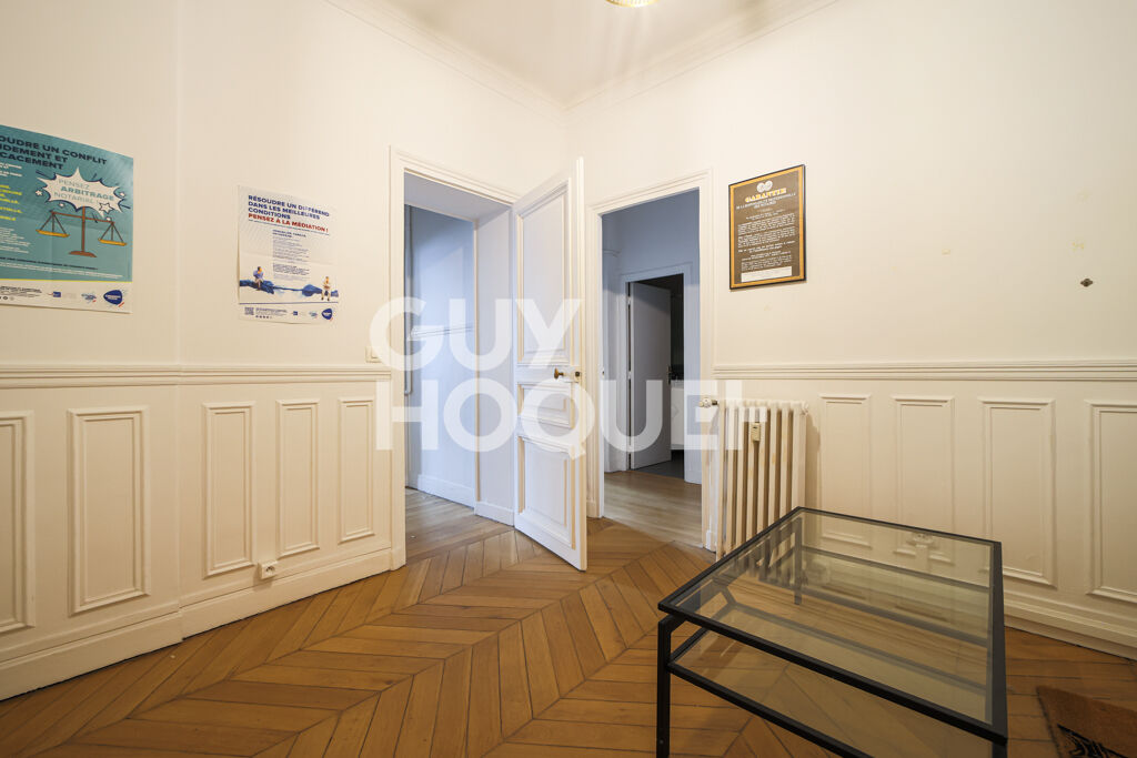 Paris 17 - Plaine Monceau-  2/3 pièces - 66m²