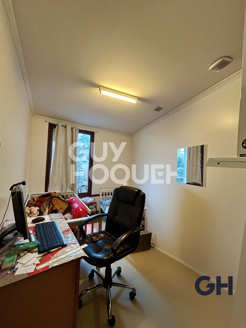 Appartement Pantin 4 pièce(s) 57.45 m2 avec comble aménageable