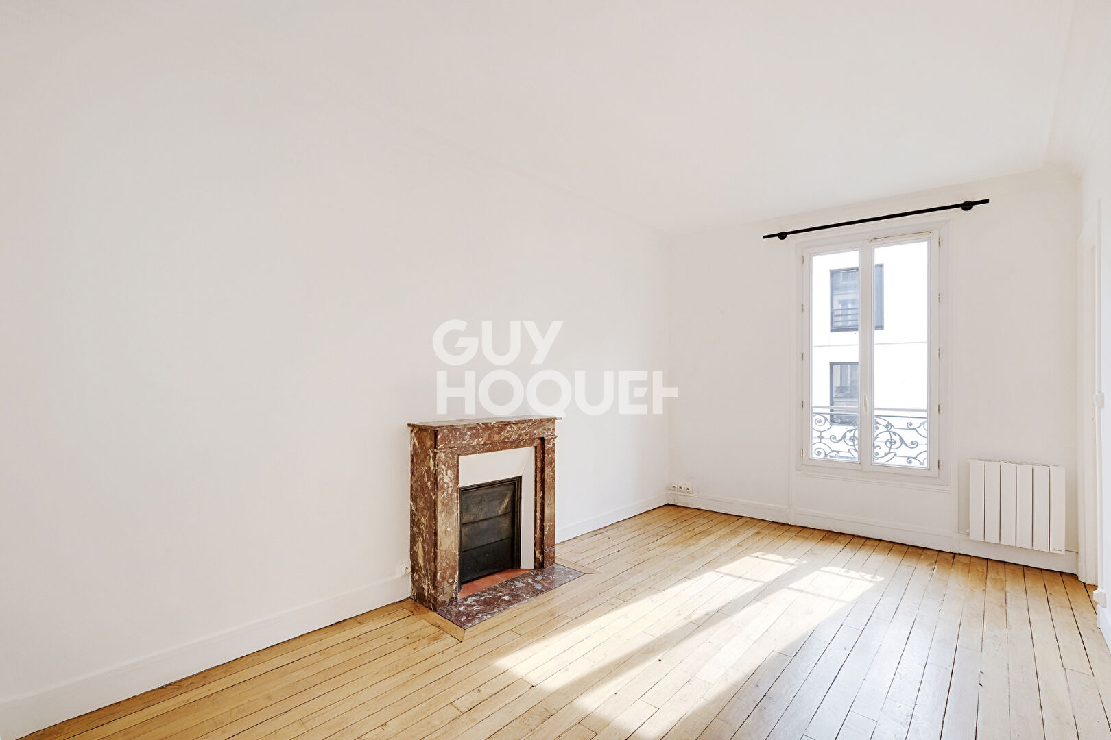 Appartement Paris 2 pièces - 40m2 - RUE MARCADET