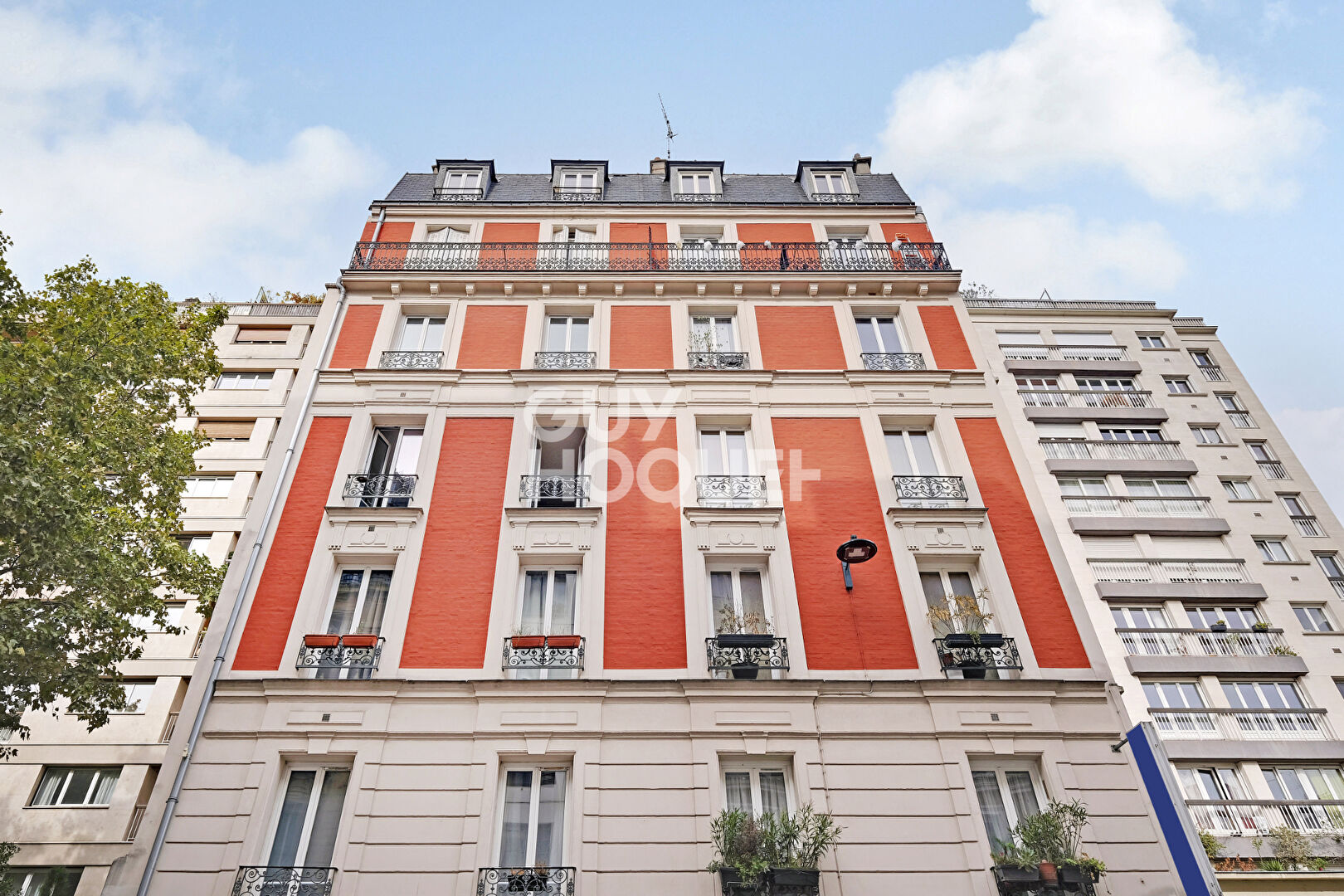 Appartement Paris 2 pièces - 40m2 - RUE MARCADET