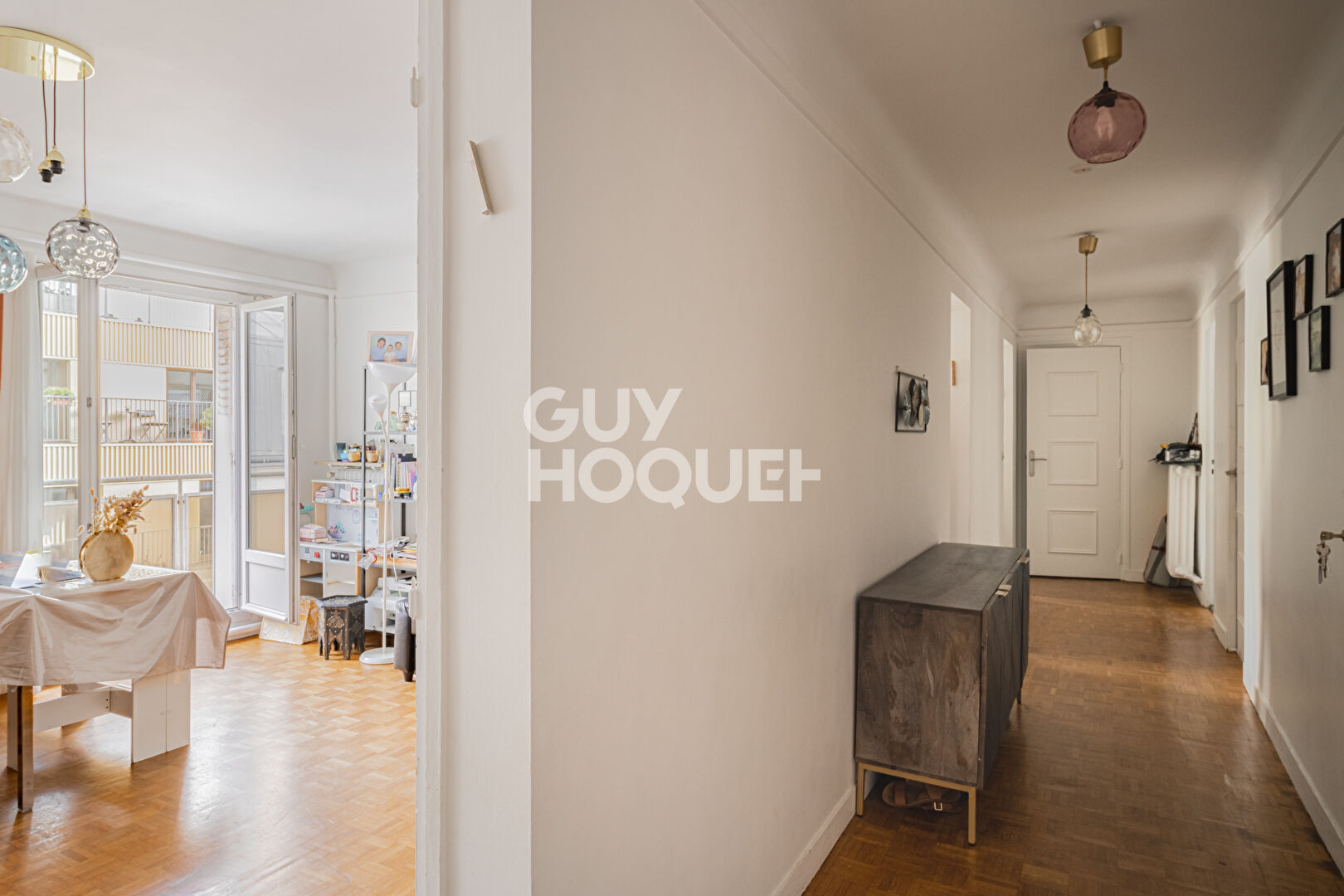 Appartement Paris 4 pièces 73.50 m2 - Carré Versigny  - Balcon