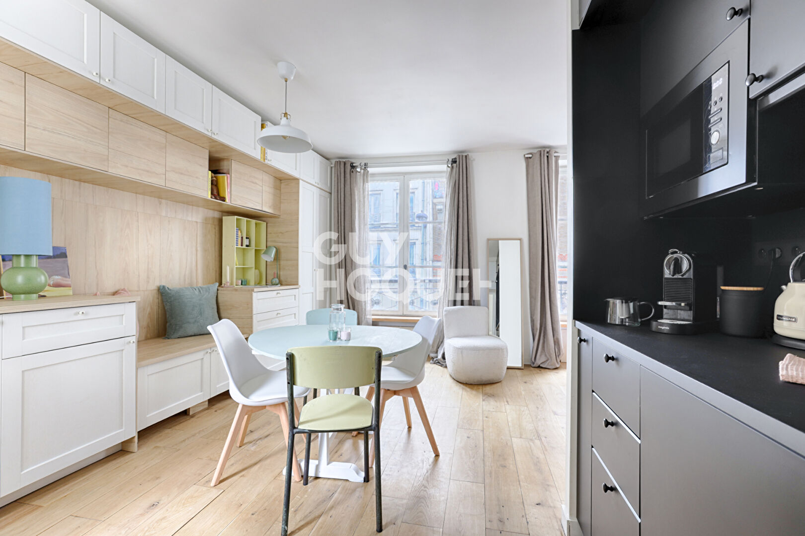 EXCLUSIVITE GUY HOQUET ! COUR DE BRETAGNE