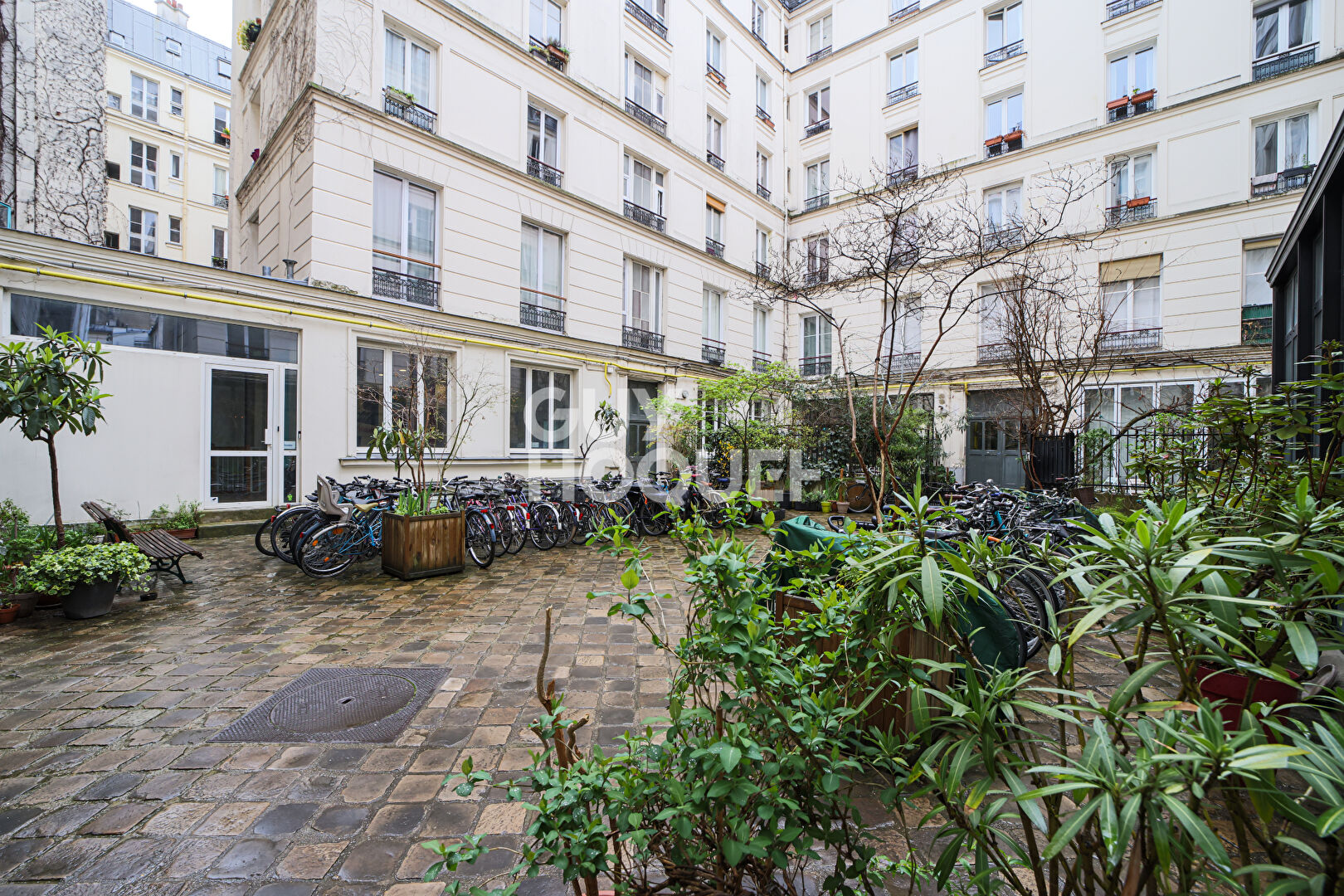 Appartement Paris 5 pièce(s) 93.85 m2