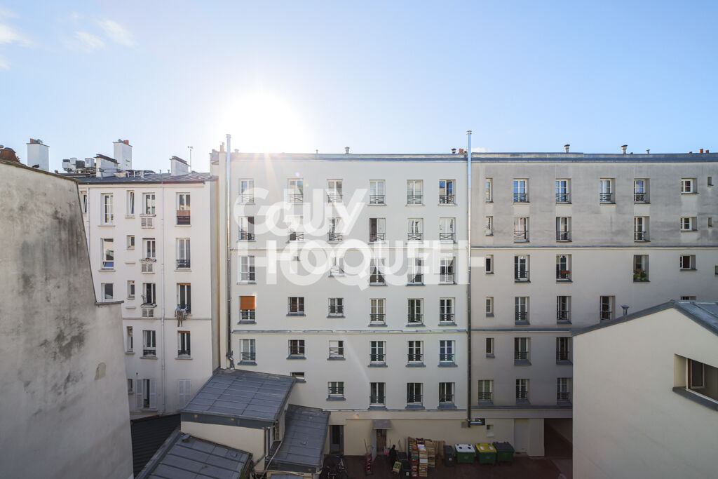 2 pièces 46m²  traversant sur cour