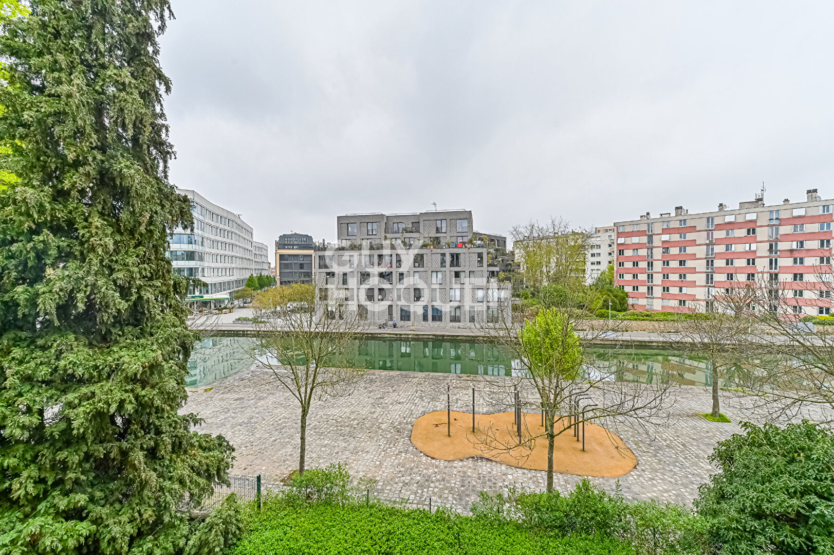 PANTIN Triangle d'or - 2P Vue Canal - 2 Balcons - Métro L5 5 min