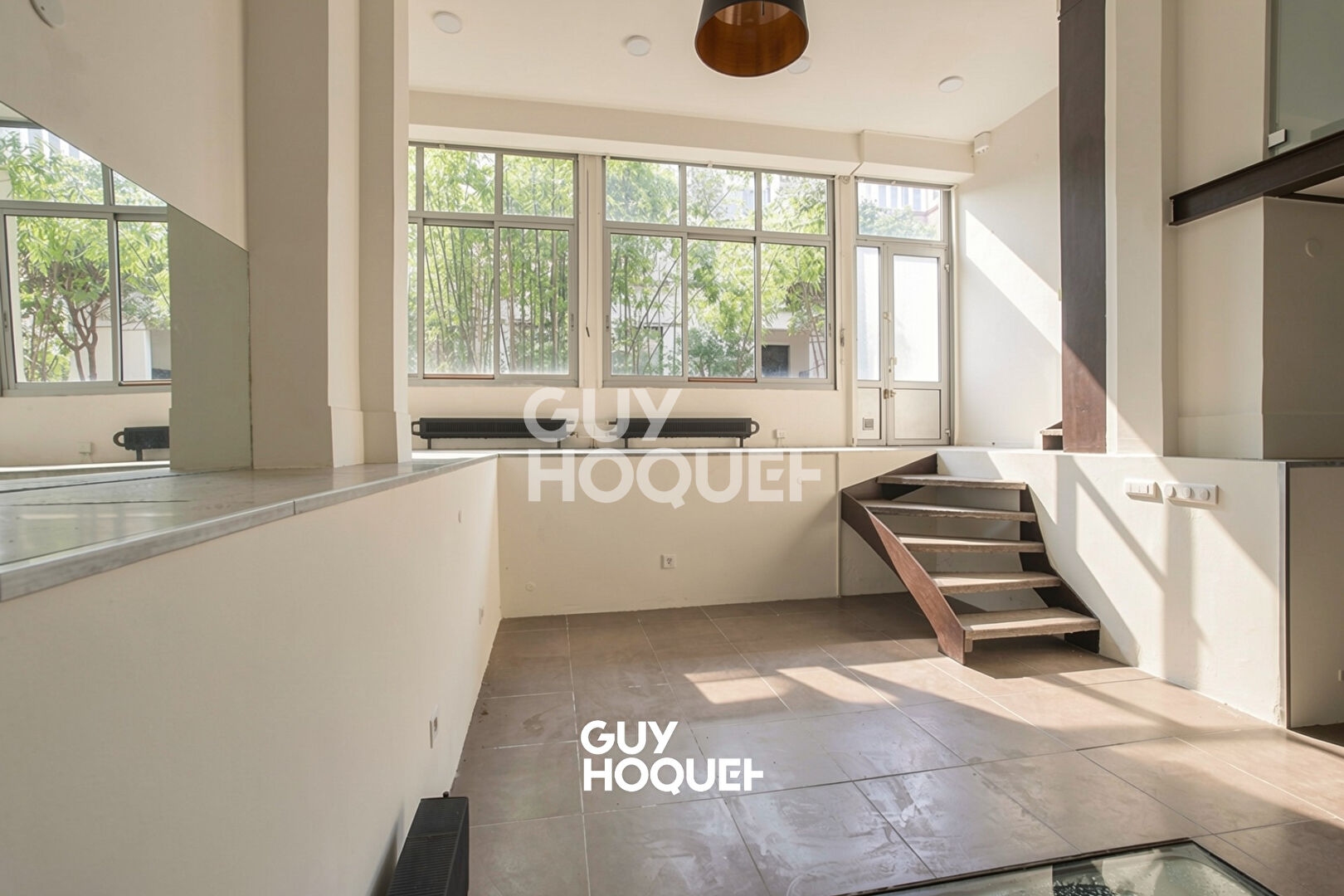 LOFT  AVEC EXTÉRIEUR - Canal Saint Martin - Allée privée arborée
