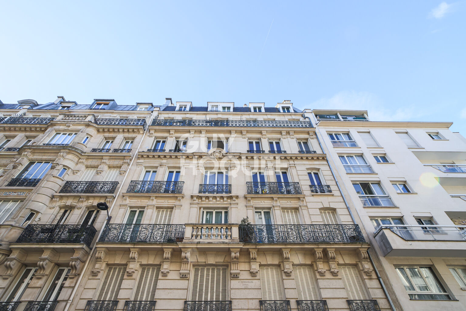 Appartement Paris 4 pièce(s) 97.01 m2