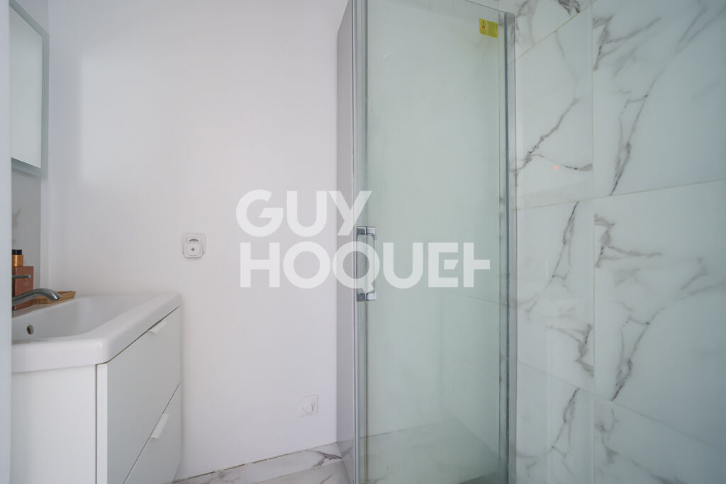 EXCULISIVITÉ GUY HOQUET OBERKAMPF - Quartier Porte Saint-Martin -  493 500 