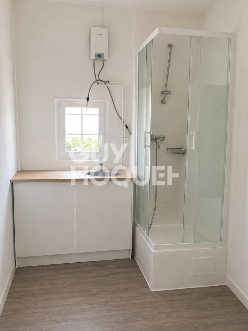 Chambre de service 7.58 m² - Rue Chaptal